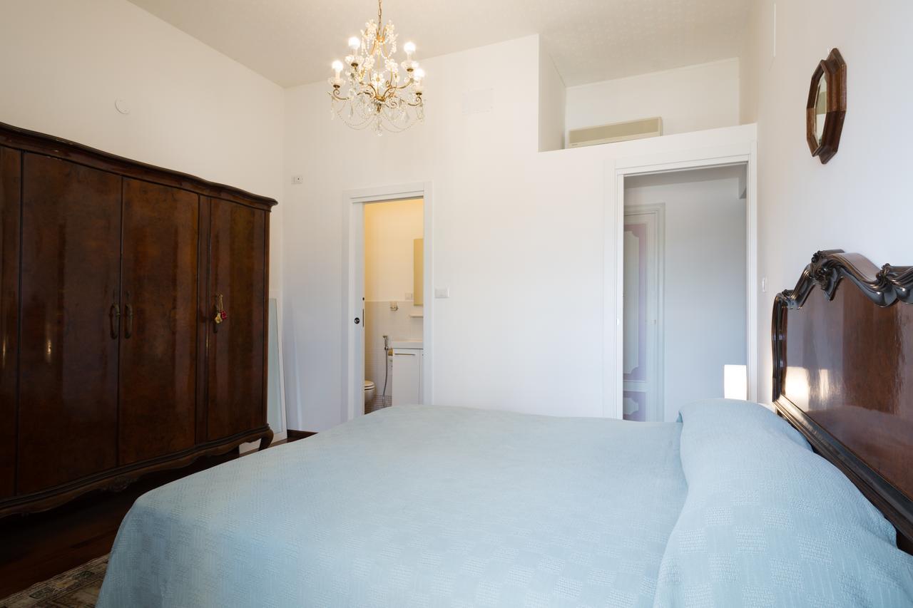Camere Pallotta Macerata Luaran gambar