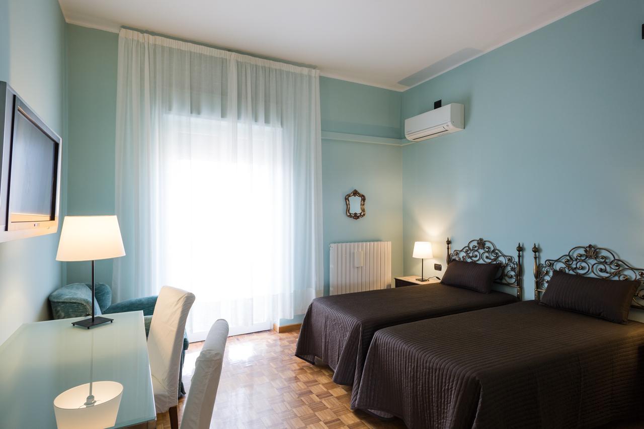 Camere Pallotta Macerata Luaran gambar
